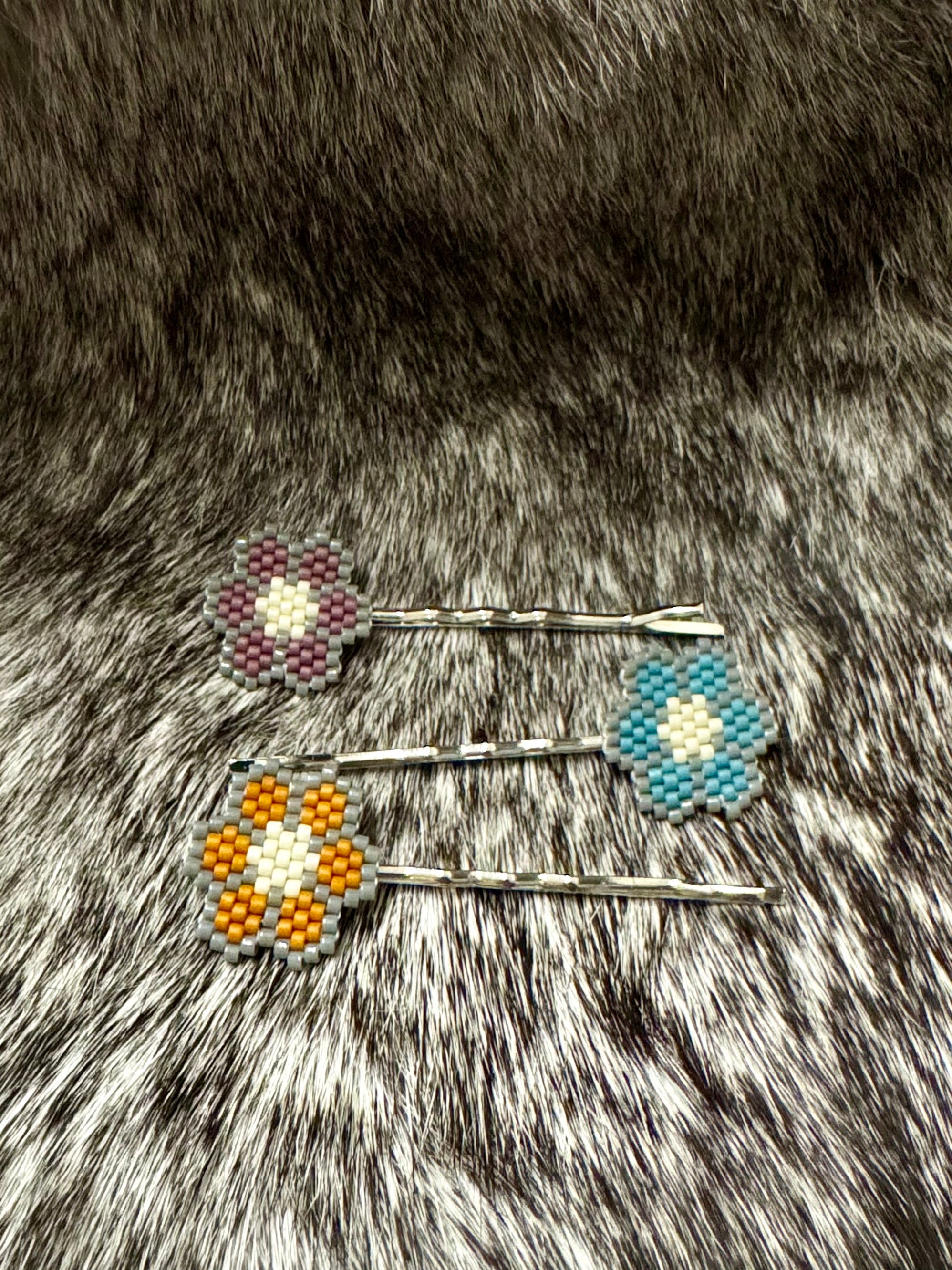 Floral hair pin set