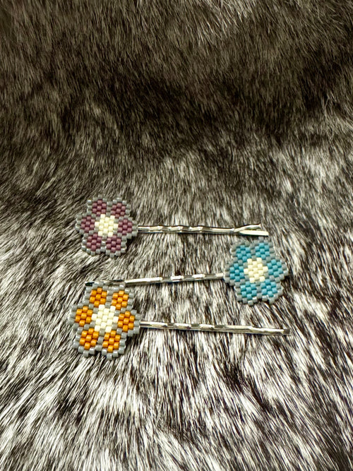 Floral hair pin set