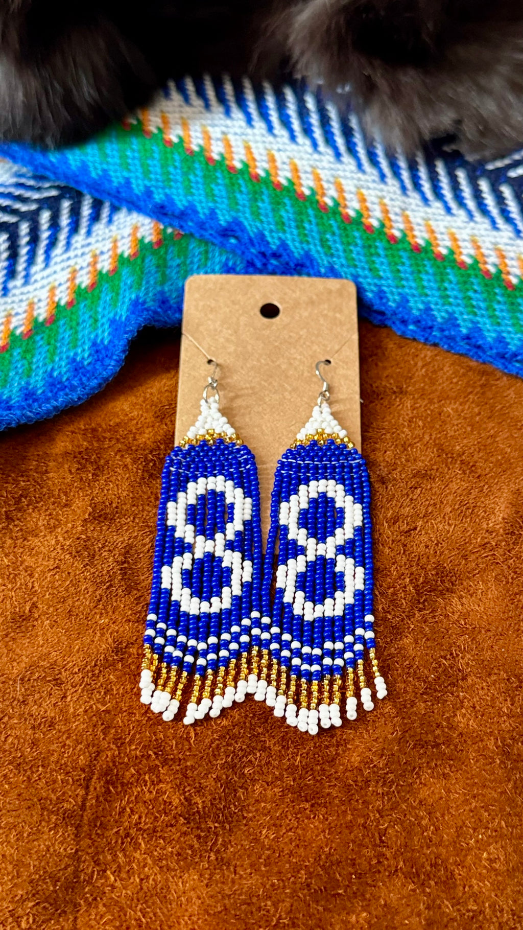 Métis Flag and Mountain Vibes