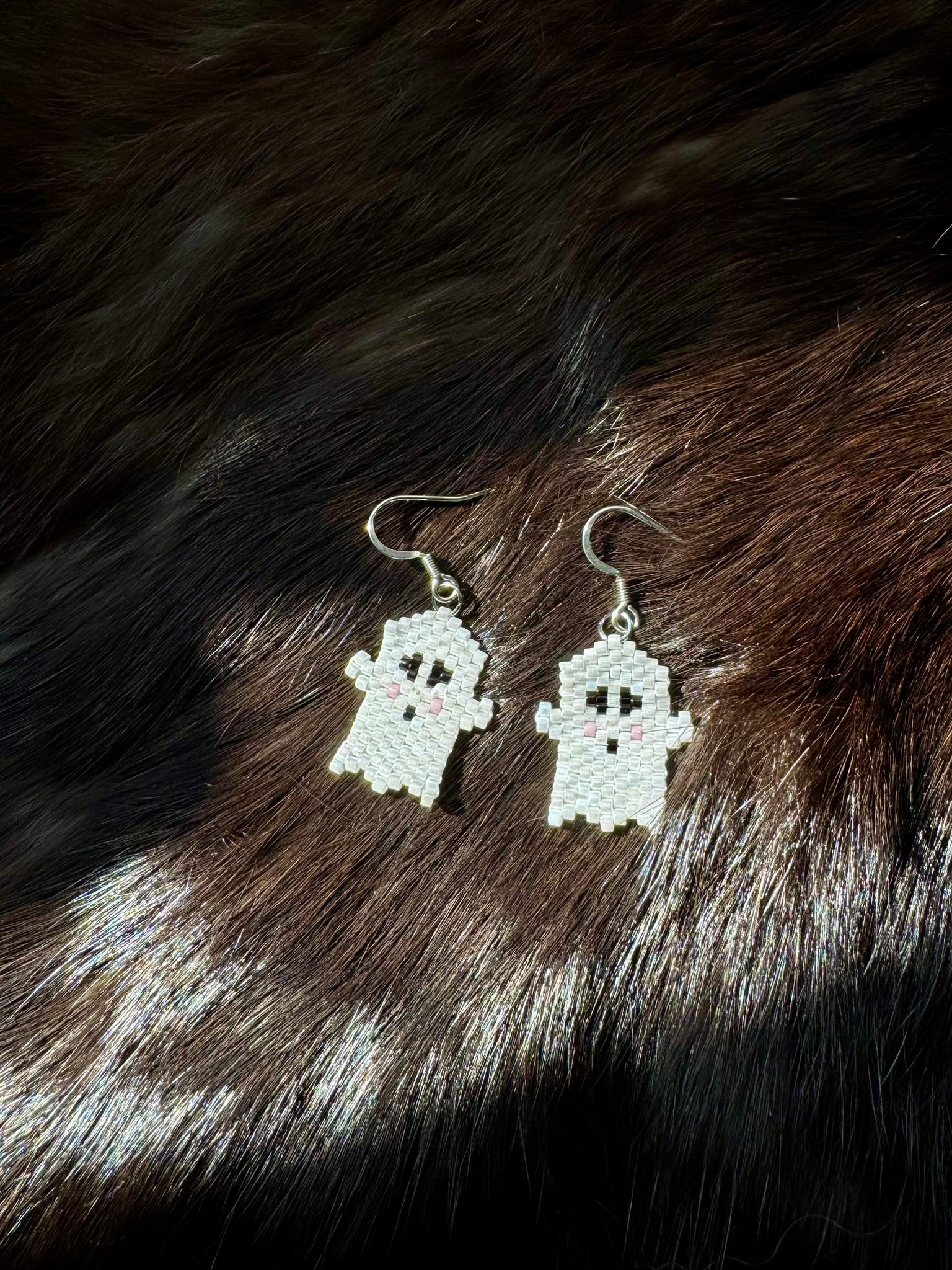 Lil Spook - Ghost themed earrings - Metis made
