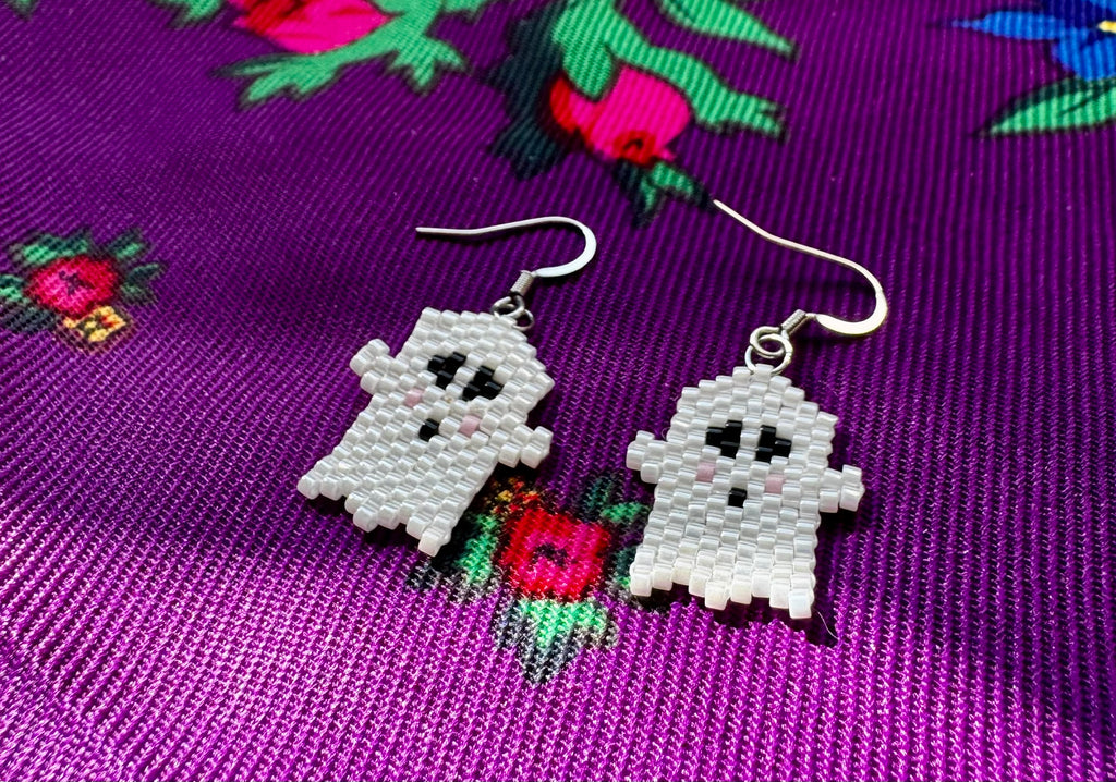 Lil Spook - Ghost themed earrings - Metis made